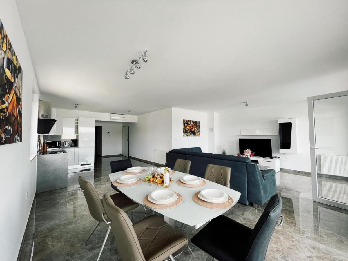 Seascape Deluxe Apartmán Pjescana Uvala